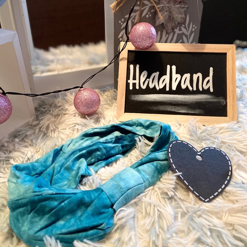 Headband- Wide and Stretchy